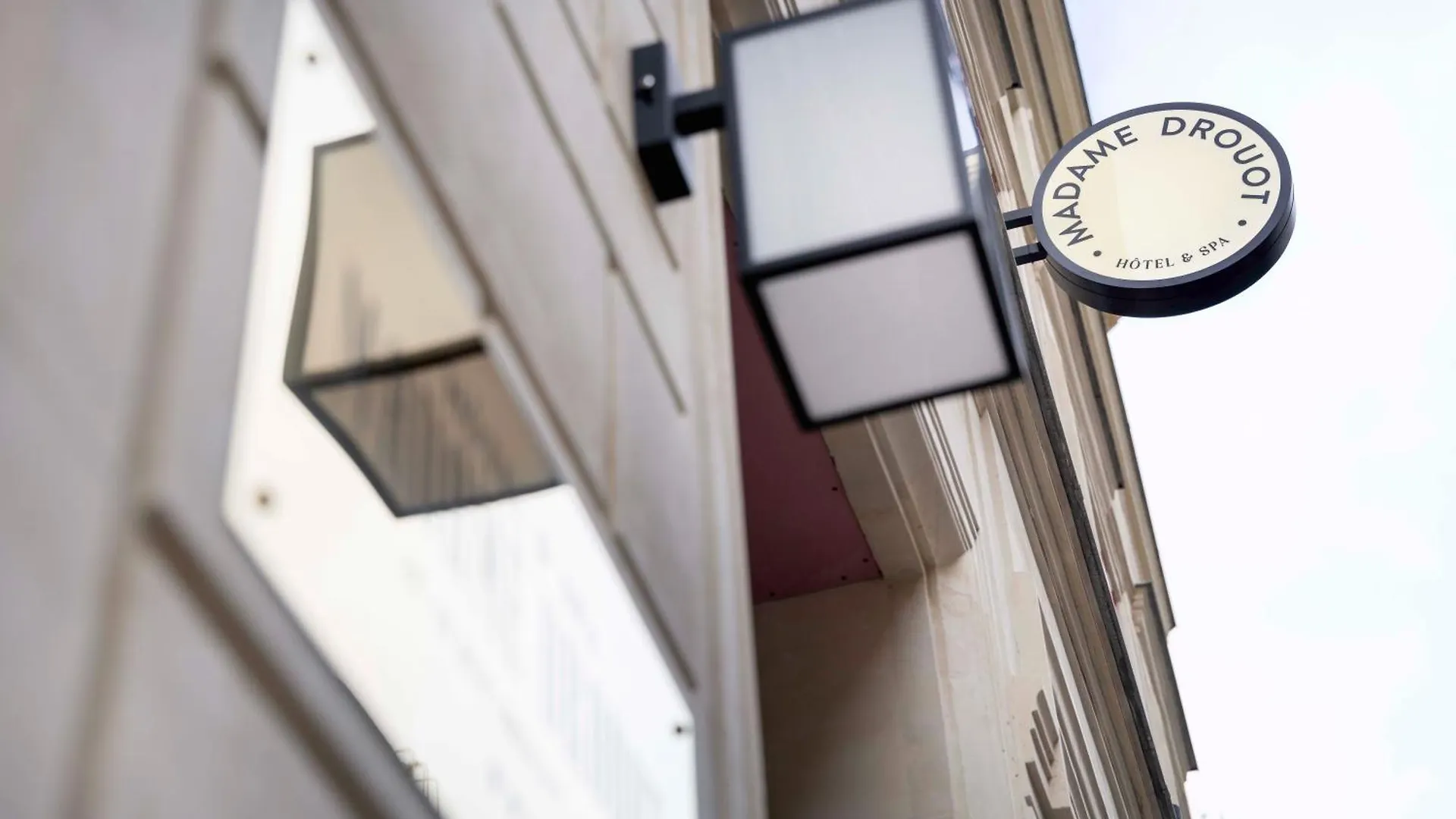 **** Hotel Madame Drouot & Spa - Opera Paris France